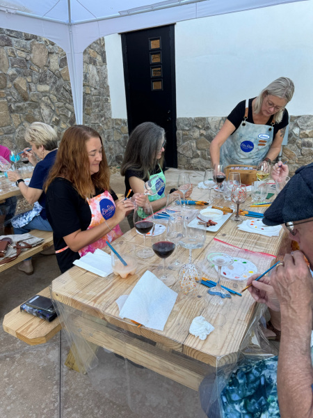 D828F794-73C0-4C54-B64A-0240738EF9DD