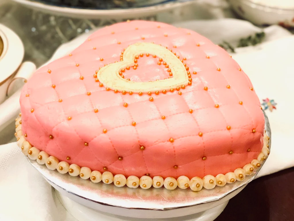 Valentine Cake 2021 Kerith House   Zl AFU QTXqzatmLlBkVkQ Thumb 3814 1024x768.webp