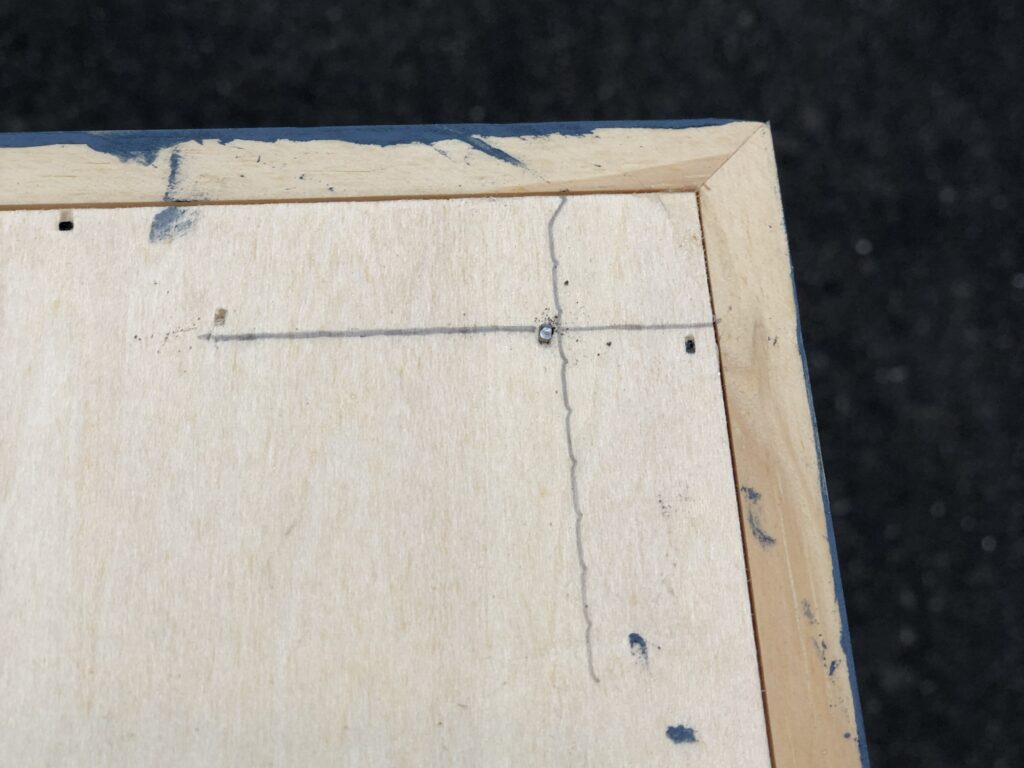 marking for table legs