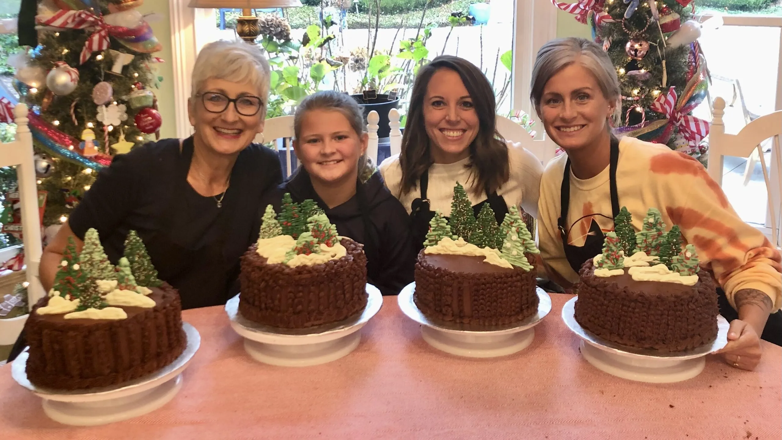 Cake decorating class